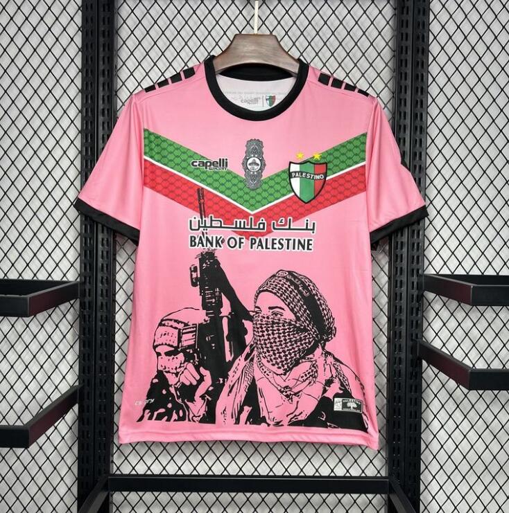 Palestino. Camiseta Edición Especial Pink Graffiti